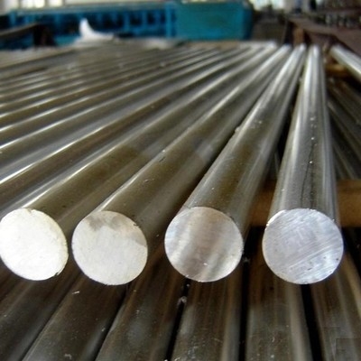 Warmgewalzte / Kaltgewalzte ISO9001 AISI ASTM 301 303 304 Runde Stange aus Edelstahl
