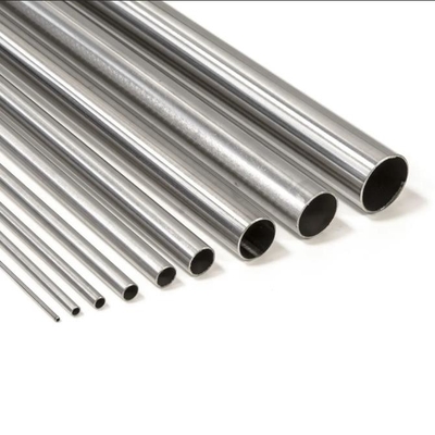 0.3-3 mm Dicke Warmgewalzte Rohre aus Edelstahl 904L nahtlos helles Anneales 6m eingelegt